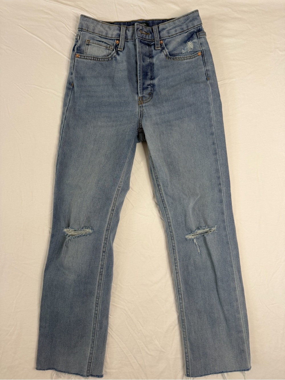 Wild Fable blue denim jeans with distressed details Size 00